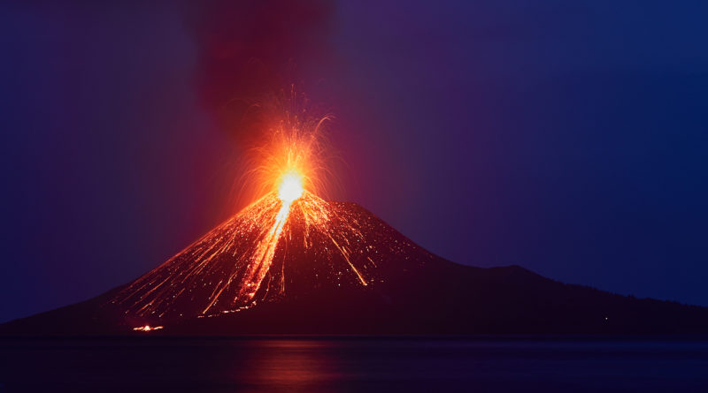 Anak Krakatua erupts sending