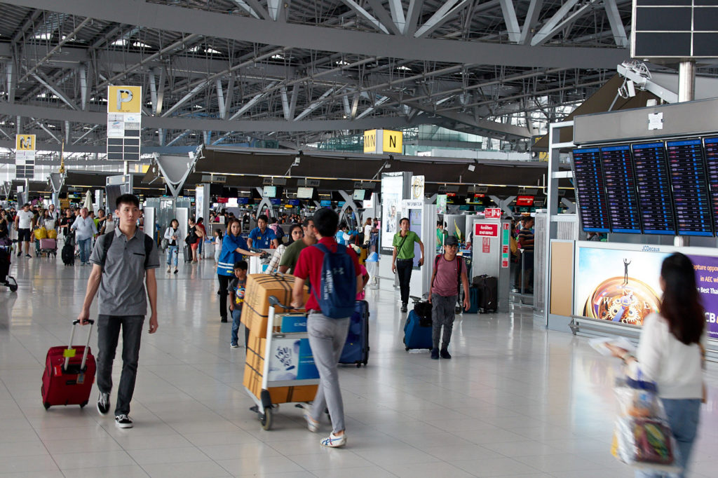 Suvarnabhumi Airport Check in ailses
