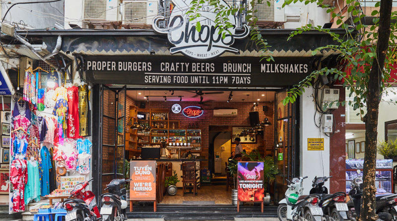 Craft beer and burgers at Chops, Hanoi