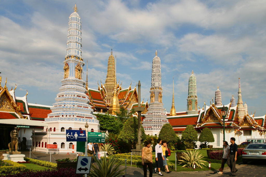 Bangkok by foot - Temples, Palaces and Parks