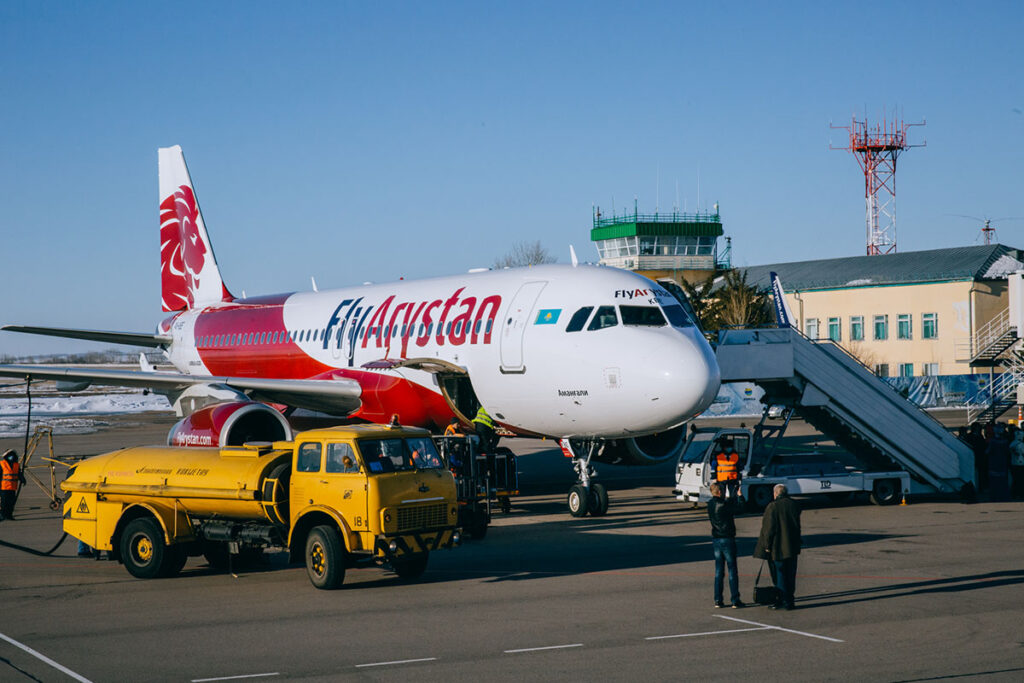New routes for China Eastern